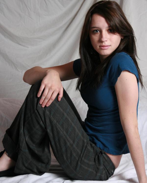 Female model photo shoot of Julia Duncan
