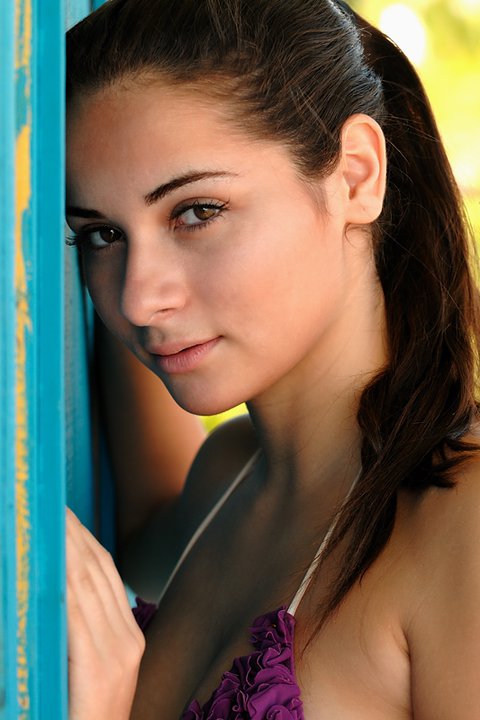Female model photo shoot of Alejandra Marie 