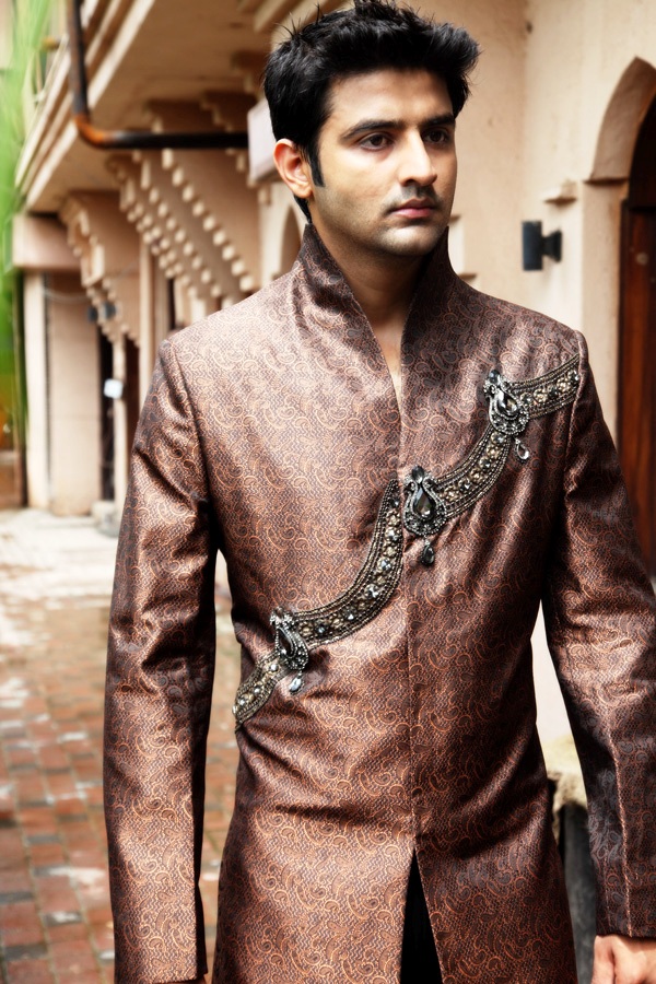 Male model photo shoot of ShoaibIbrahim