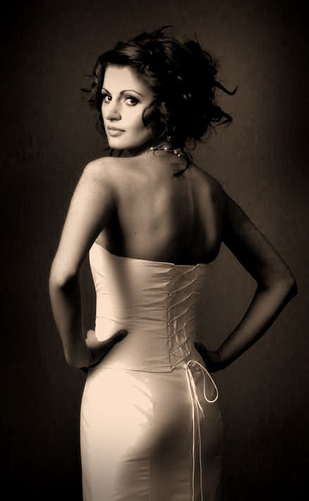 Female model photo shoot of Ana Oprea