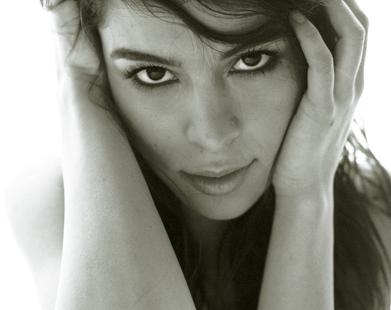 Female model photo shoot of Marielle Villegas