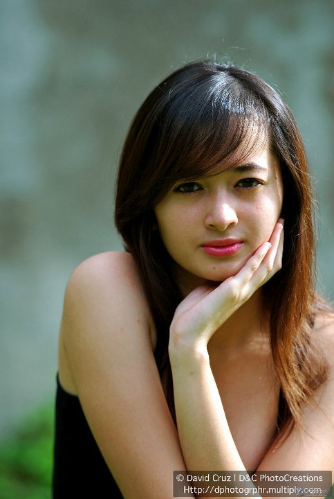 Female model photo shoot of Tina Villanueva