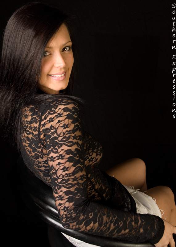 Female model photo shoot of Jess1589