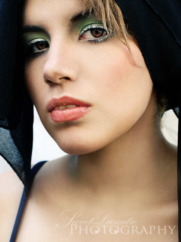 Female model photo shoot of Dolores Estefania