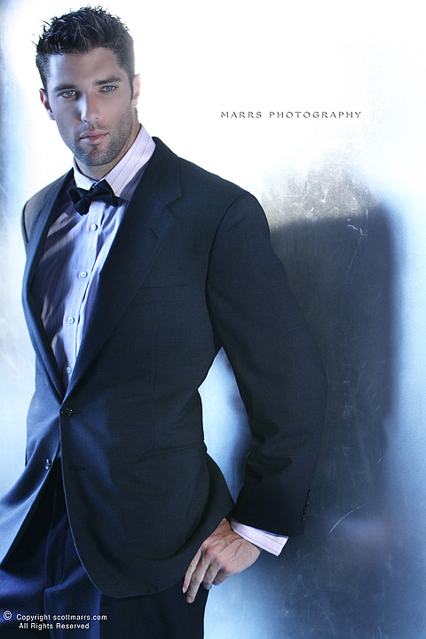 Male model photo shoot of Justin Thomas 80
