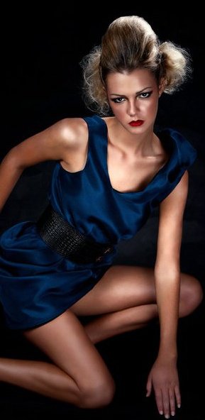 Female model photo shoot of Liz Foran