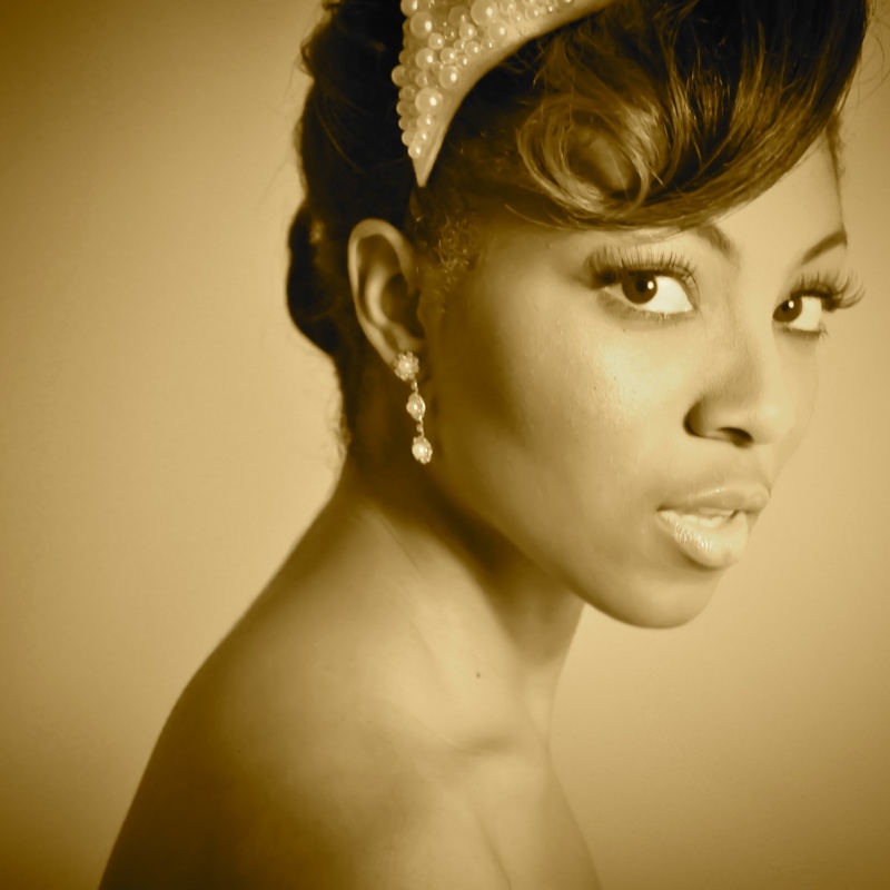 Female model photo shoot of Montoya R by MyPresentMyPastCOM in Los Angeles, Ca, makeup by Naa Tackie