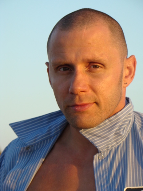 Male model photo shoot of Nigel McGuinness in Indian Rocks Beach