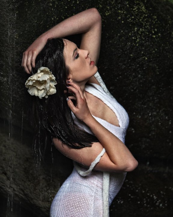 Female model photo shoot of Molly Raye