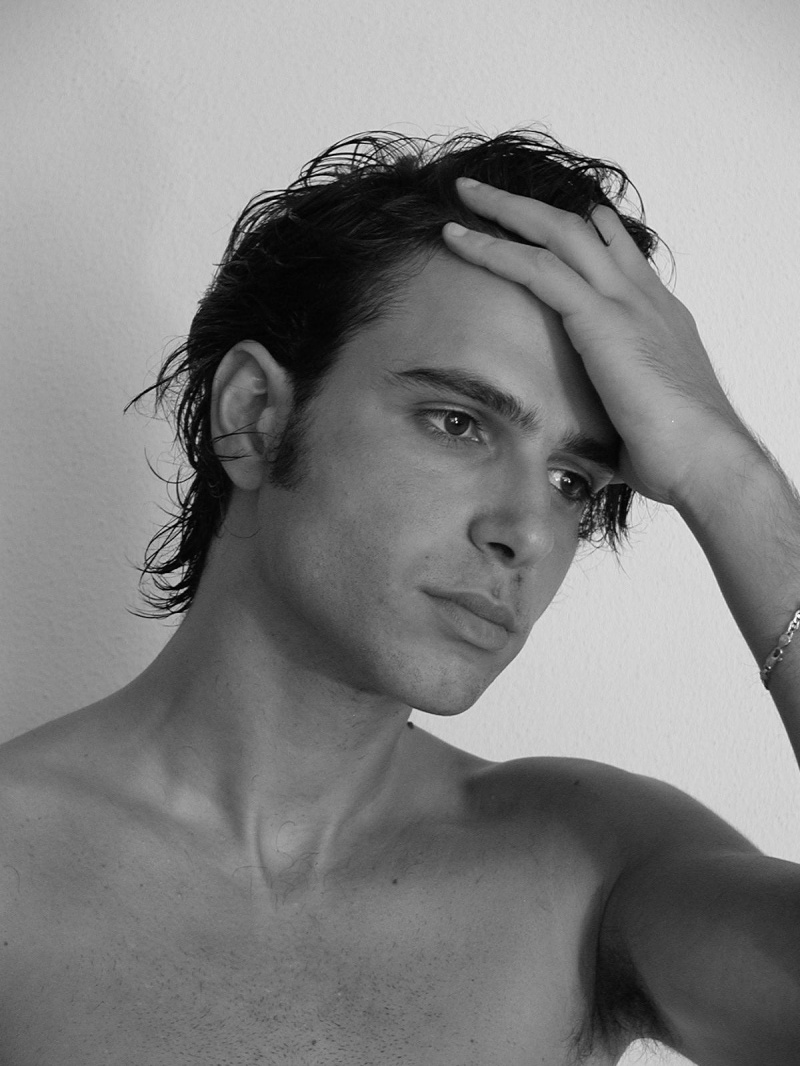 Male model photo shoot of Antonio Shepard Jinn