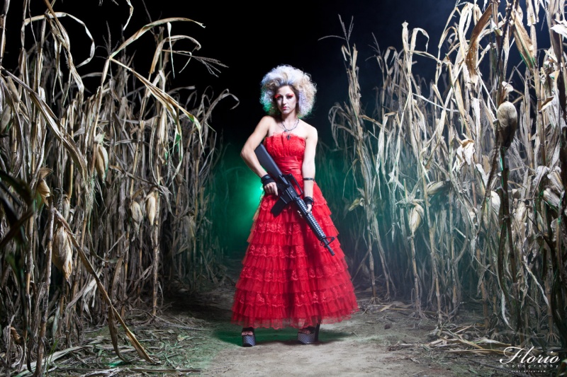 Female model photo shoot of DancerRaquel by FlorioPics dot com in Ken's Corn Maze