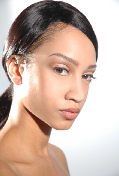 Female model photo shoot of Sparkley Green Make-Up