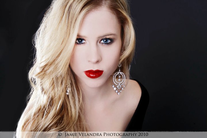 Female model photo shoot of Jennifer Watts in Spokane, WA