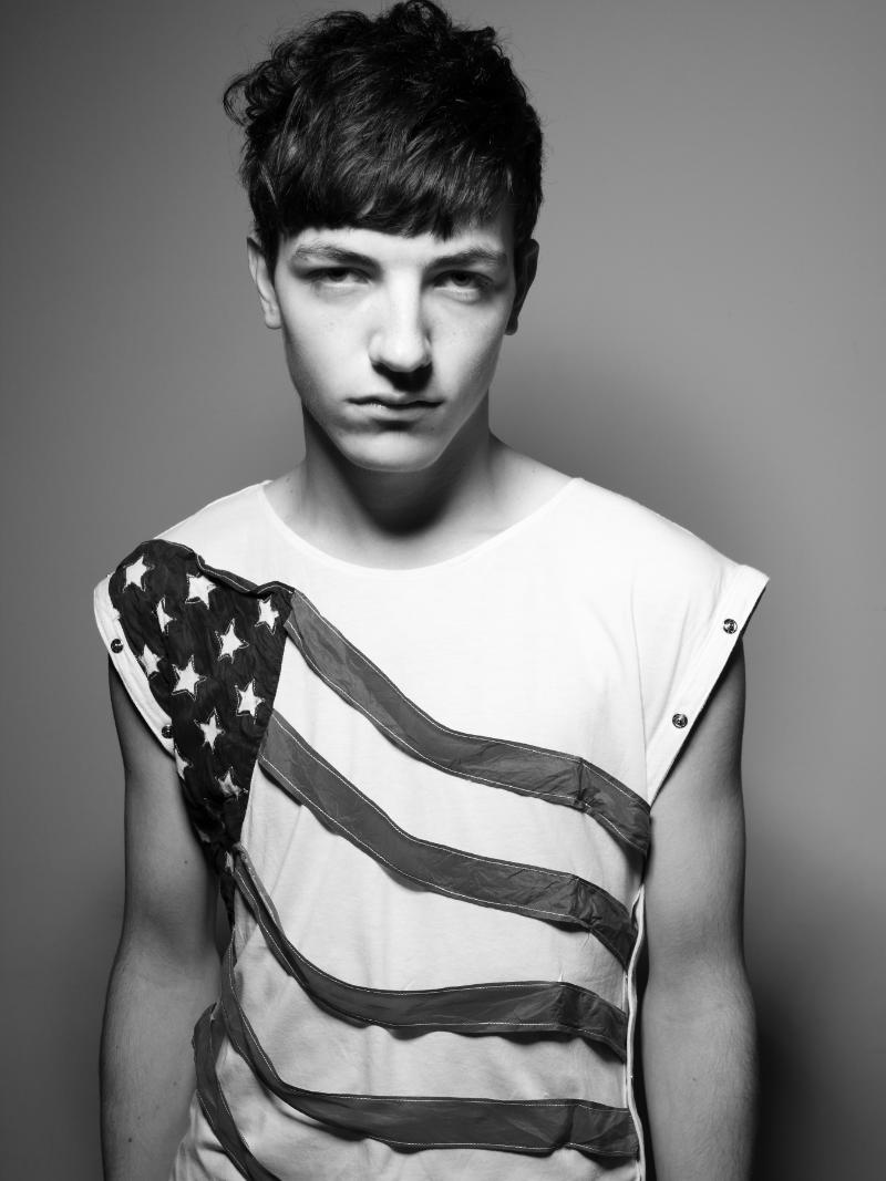 Male model photo shoot of EdixonValdez in NYC