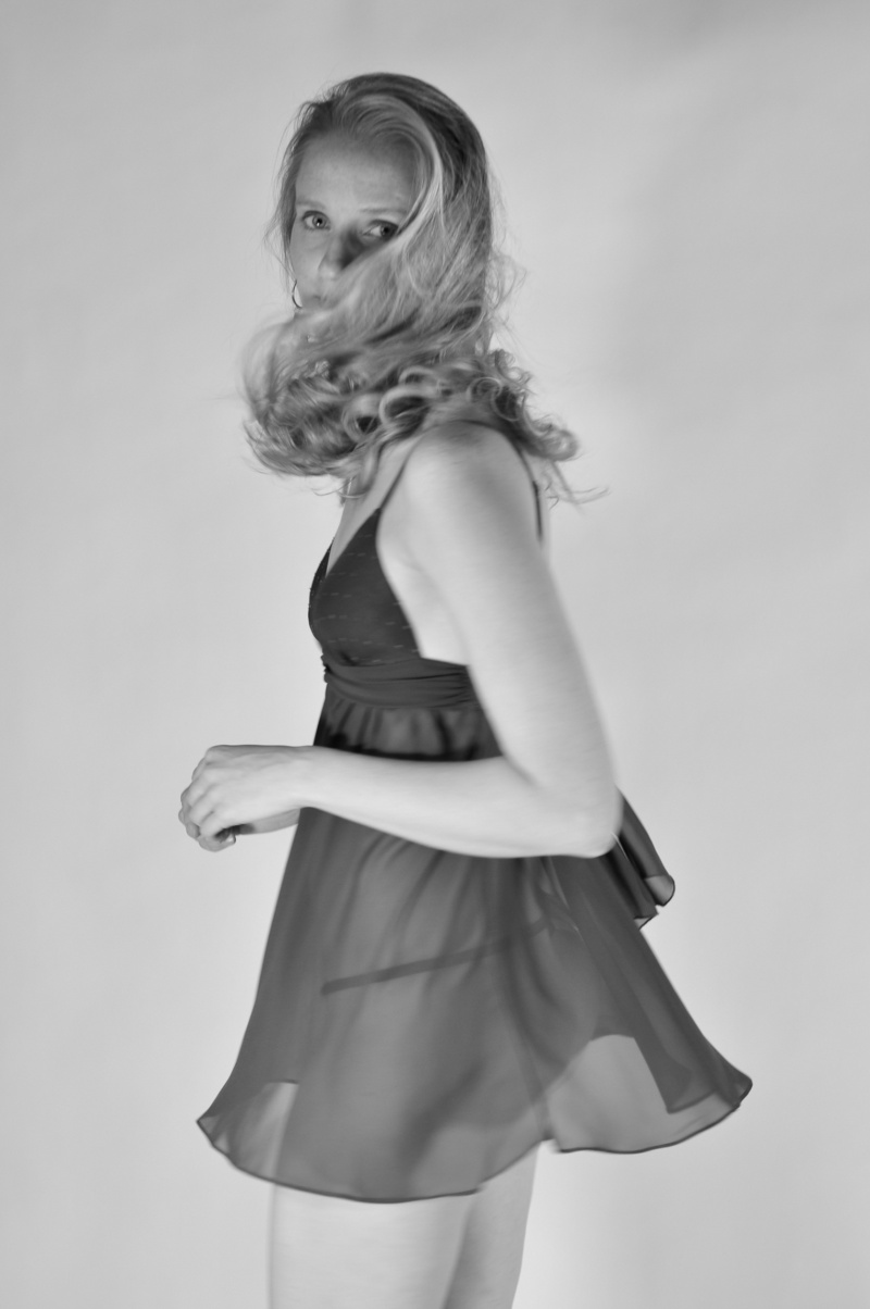 Female model photo shoot of An Loren by Studio Art Photo