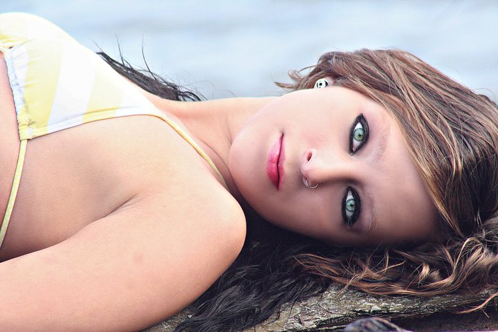 Female model photo shoot of Haylee Deitchler