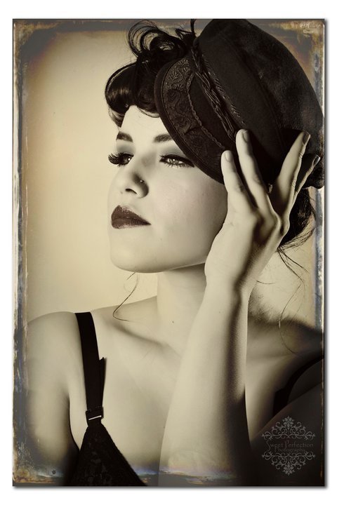 Female model photo shoot of Miss Haley Mae 