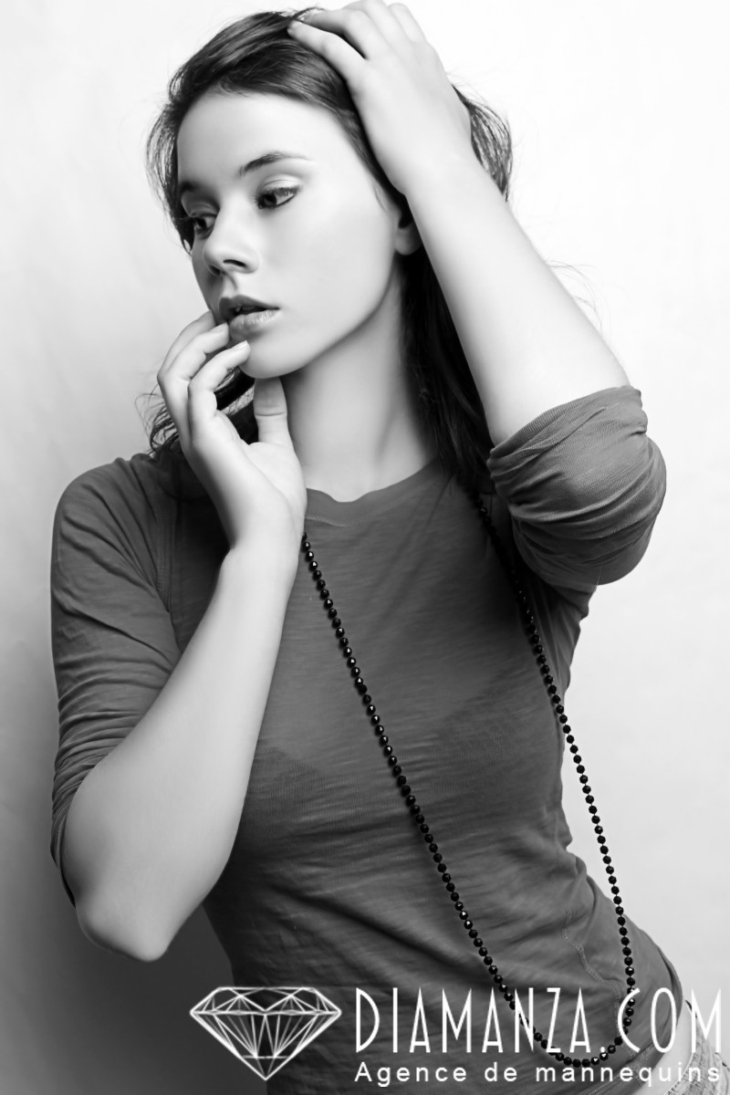 Female model photo shoot of Raphaelle Morin