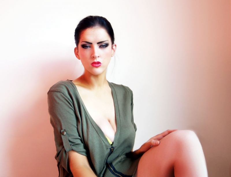 Female model photo shoot of Lauren Youll in United Kingdom
