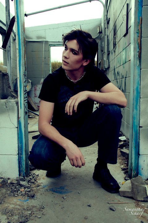 Male model photo shoot of Jace Koari