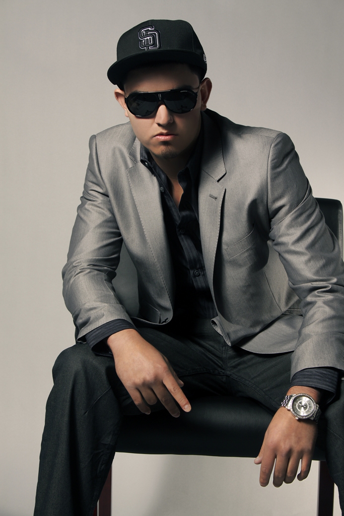 Male model photo shoot of Alfonso Hernandez  by J David A