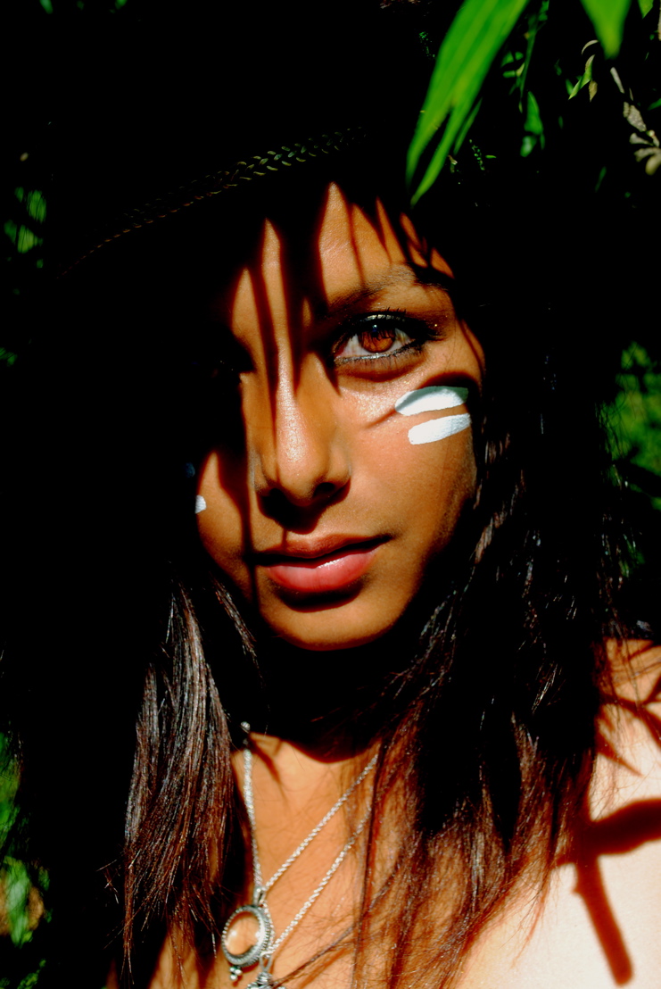 Female model photo shoot of Nielah Orro