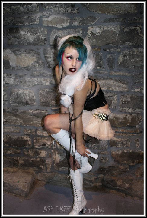 Female model photo shoot of -Jennx Medusa Pop-