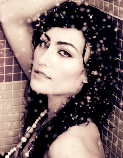 Female model photo shoot of Afsha Kabani