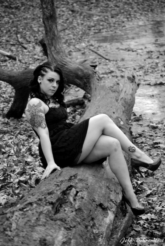 Female model photo shoot of jessica vengeance92 in rodchester cem.