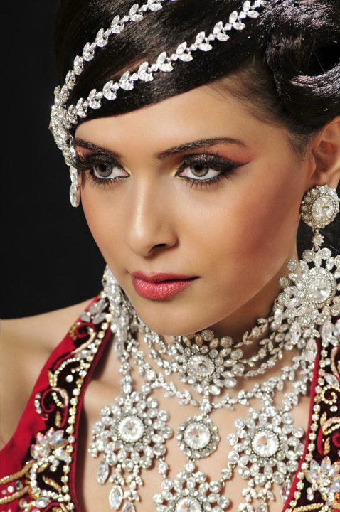 Female model photo shoot of Yazmin K Artistry