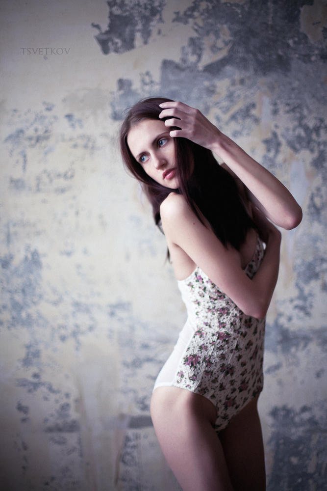 Female model photo shoot of Emma Litova