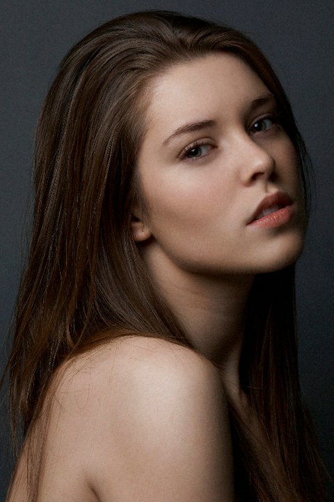 Female model photo shoot of Alexandra Goroden