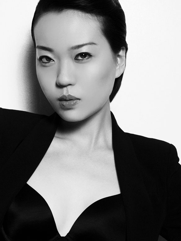 Female model photo shoot of Christy_Ai