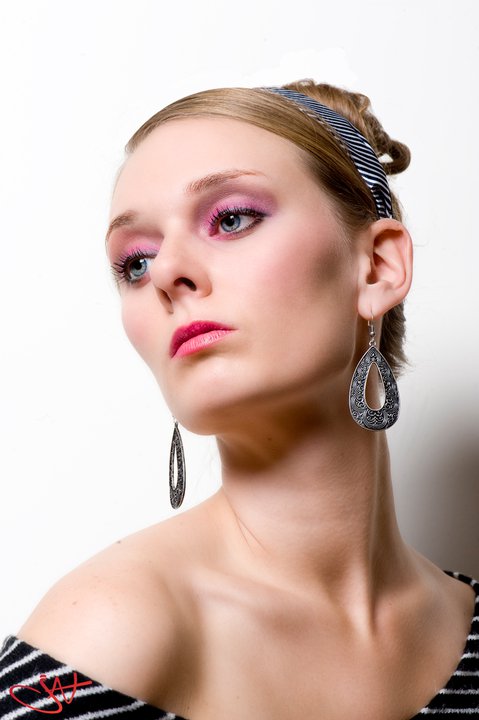 Female model photo shoot of Jaylynn Dee by JAT-Photography