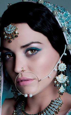 Female model photo shoot of Isma Khan