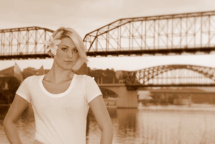Female model photo shoot of Carly Grace in Chattanooga TN