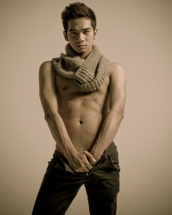 Male model photo shoot of Doi Iranon