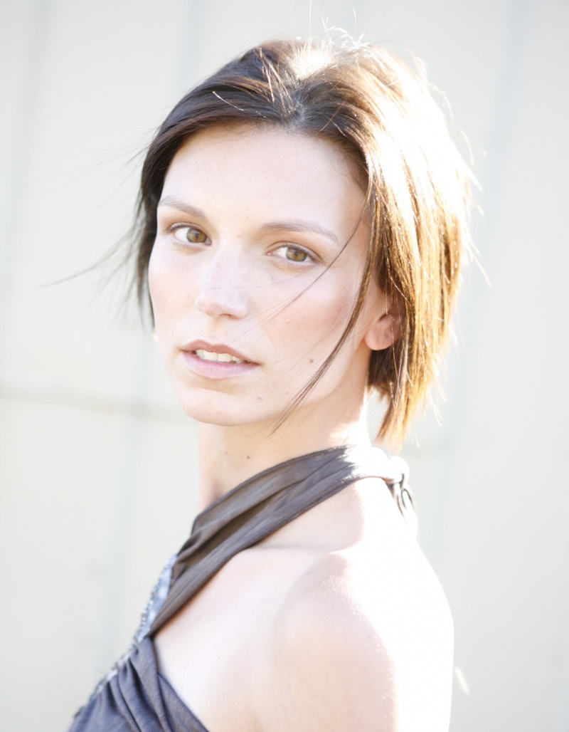 Female model photo shoot of Lara Vos