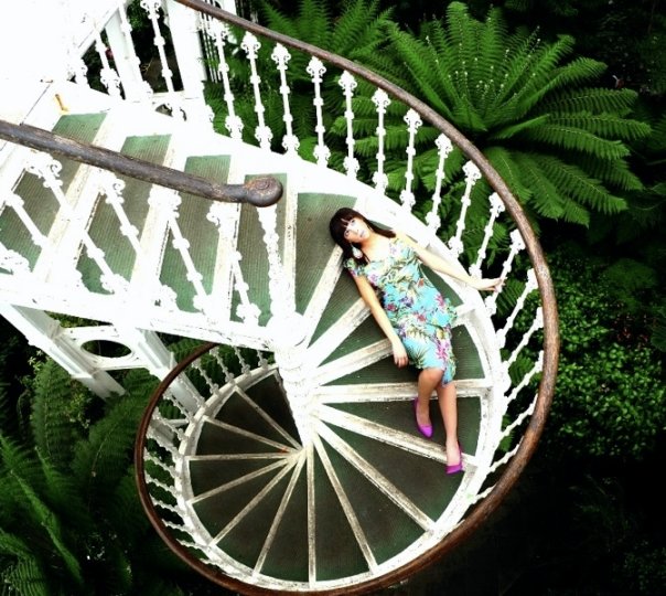 Female model photo shoot of Michelle Adams in Kew Gardens