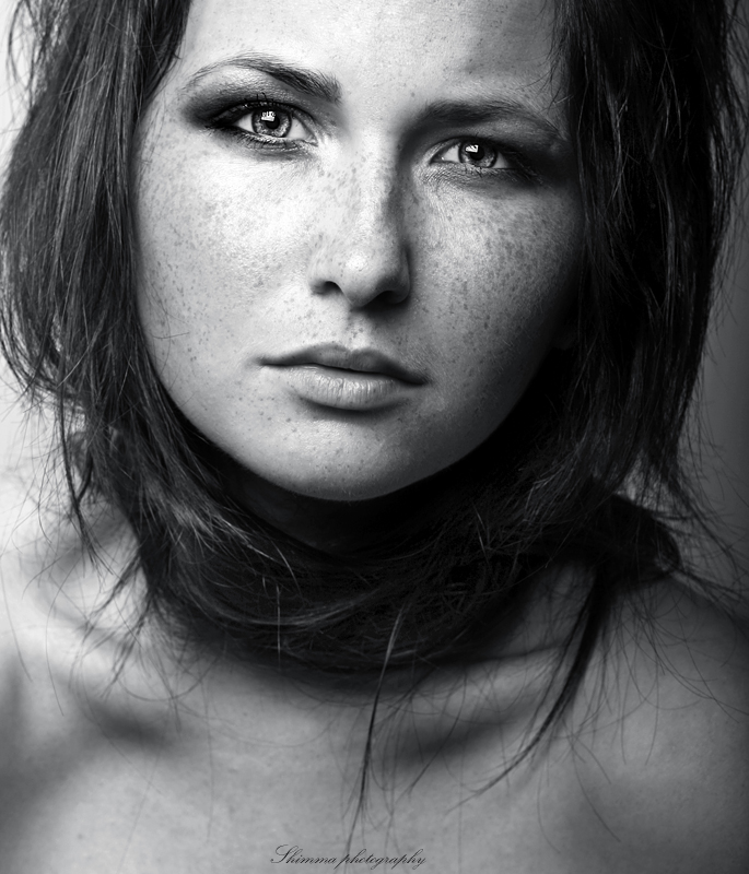 Female model photo shoot of ShimmaPhotography in Swindon