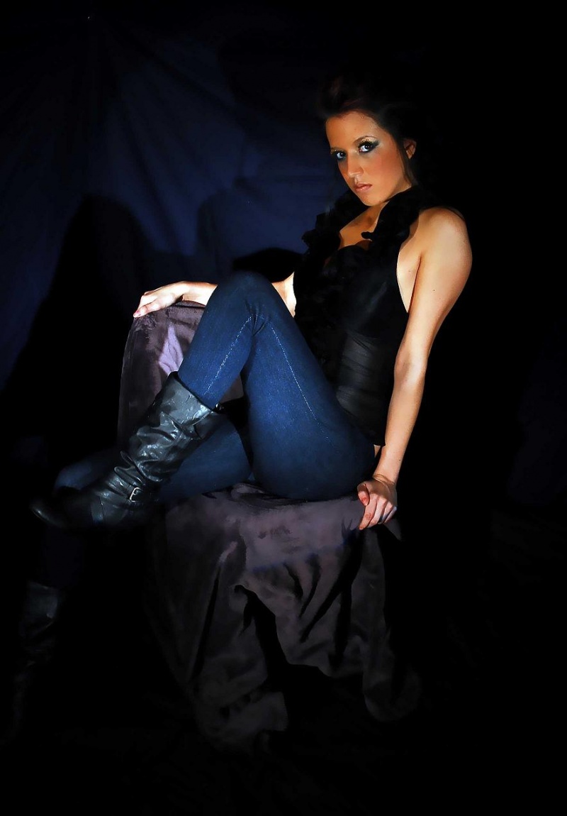 Female model photo shoot of b_rittany garcia