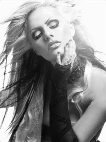 Female model photo shoot of Christina Dolce