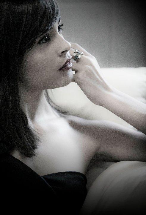 Female model photo shoot of Jen E Brown by tonychan
