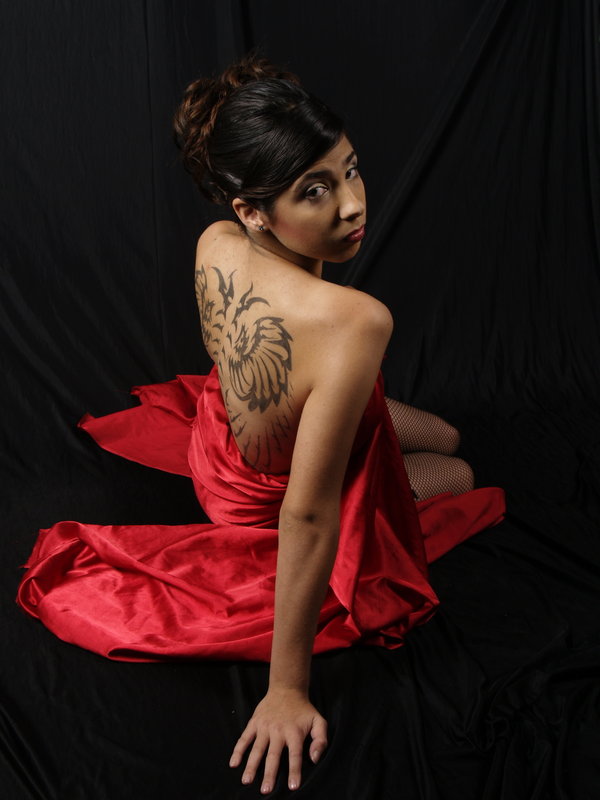 Female model photo shoot of Aluraen Rose