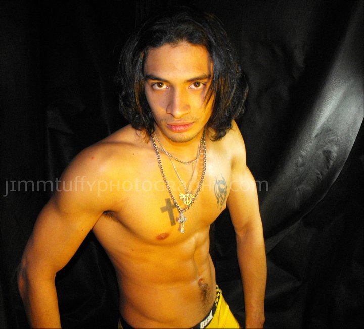 Male model photo shoot of Chris Harris FitnessGuy