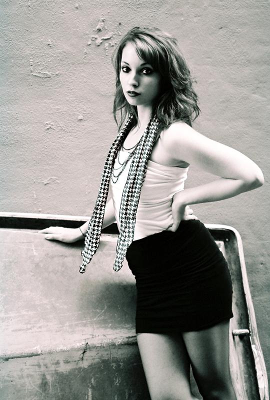 Female model photo shoot of Alycia_model