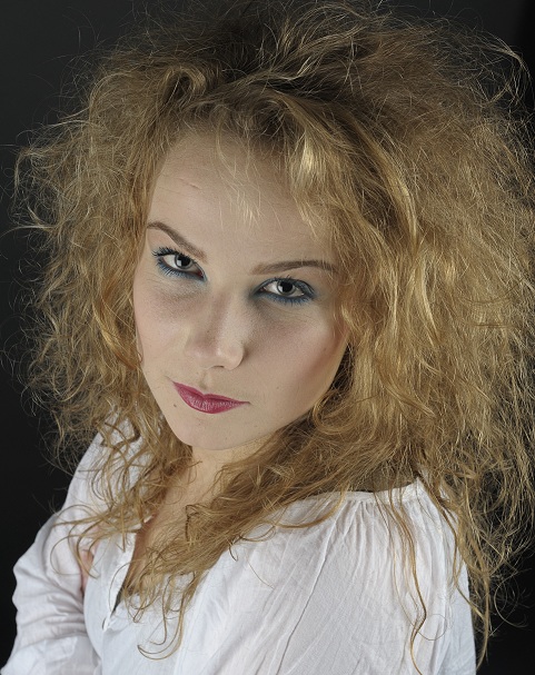 Female model photo shoot of creacit in studio Bennie Kraijenbrink