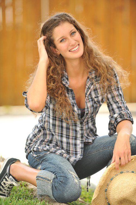 Female model photo shoot of Alanna Massey in Miami