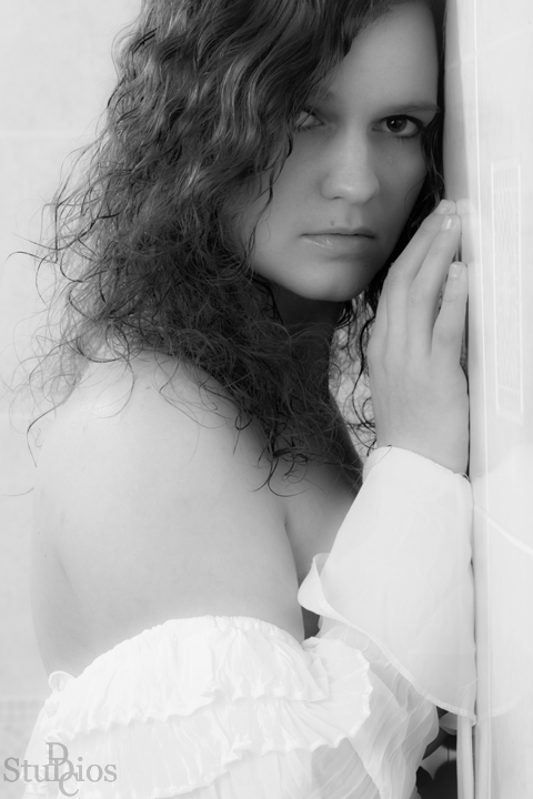 Female model photo shoot of Amy Swindell
