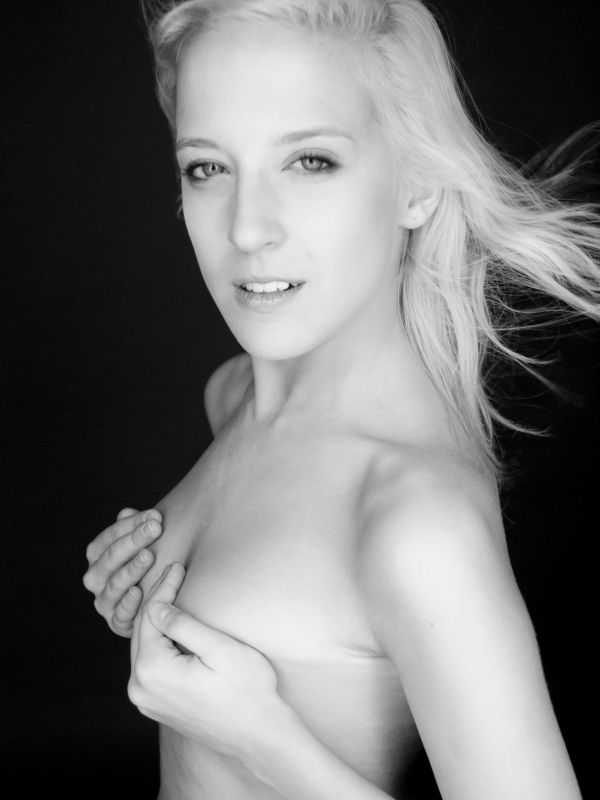Female model photo shoot of MeganLeighxx by JSPHOTO